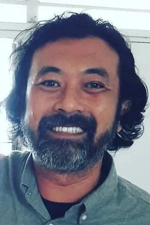  Kiki Narendra