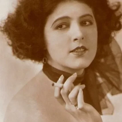  Marcella Albani