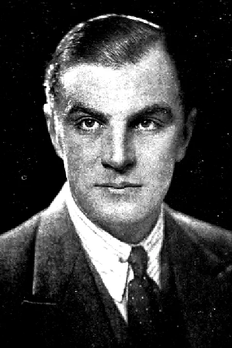  Desmond Roberts