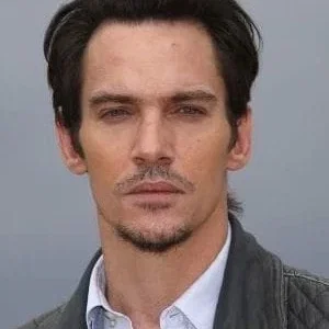Jonathan Rhys-Meyers