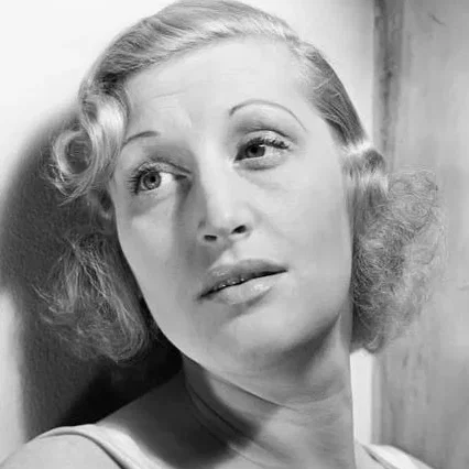  Kay Thompson