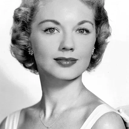  Virginia Gibson