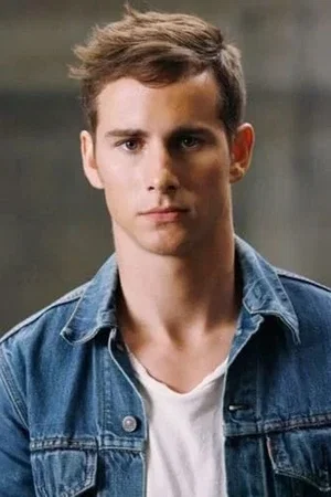 Kelly Blatz photo