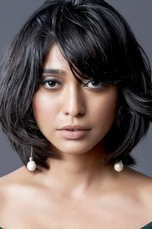  Sayani Gupta photo
