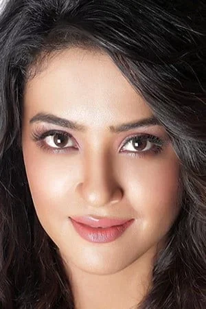  Surveen Chawla photo