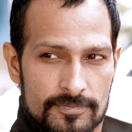  Mahesh Balraj