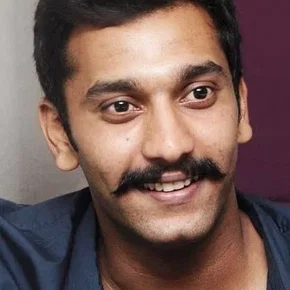 Photo star :  Arulnithi