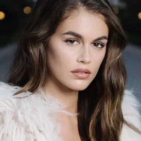 Photo star :  Kaia Gerber