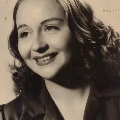  Mathilde Casadesus