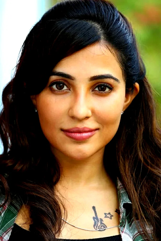  Parvatii Nair