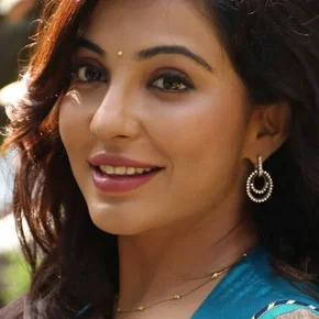 Photo star :  Parvatii Nair