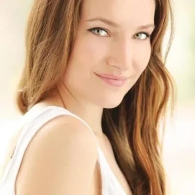  Sari Mercer