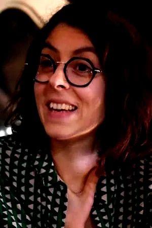  Julie Manoukian
