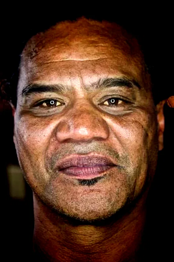 Lawrence Makoare