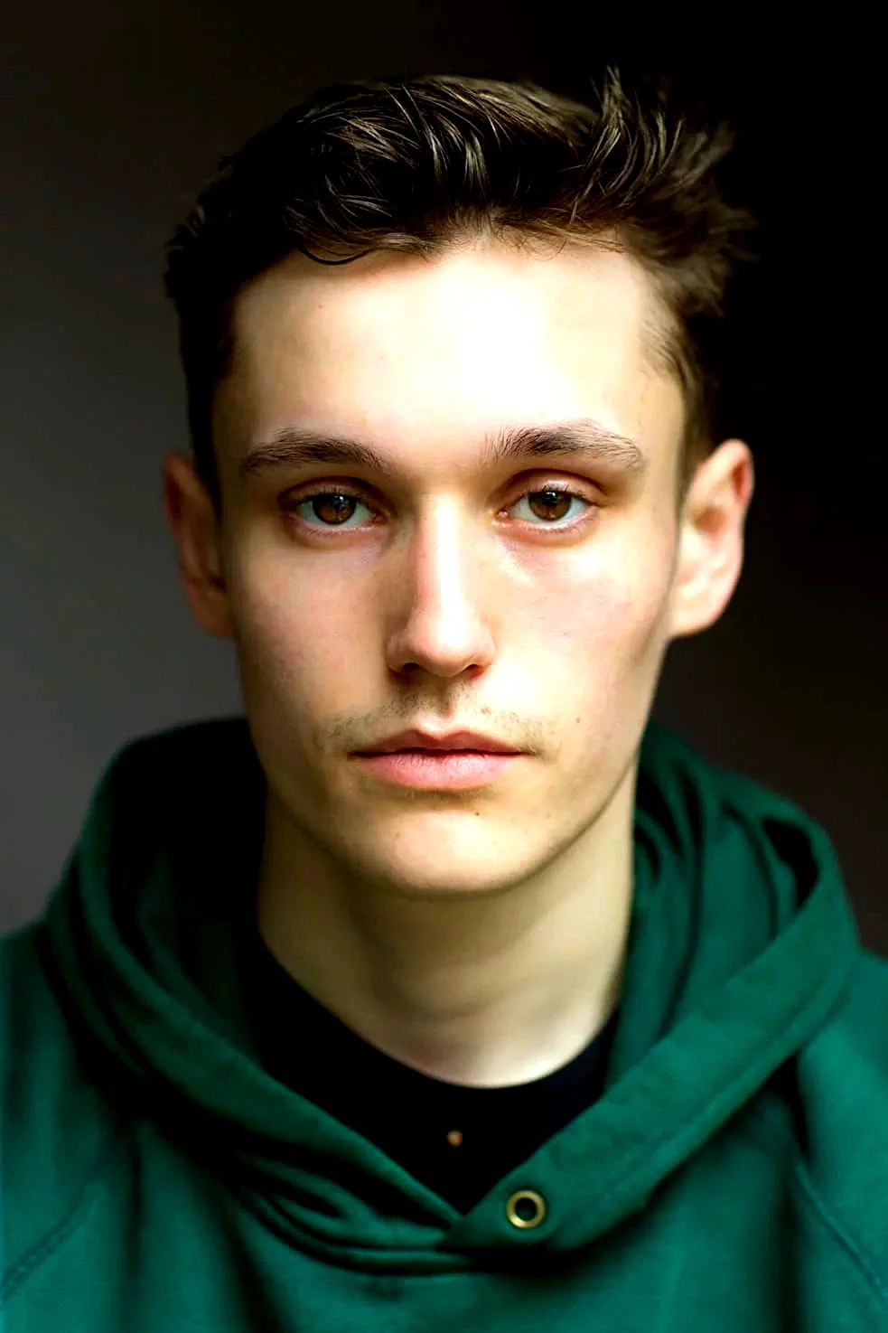  Hector Hewer