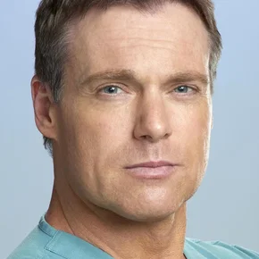 Photo star : Michael Shanks
