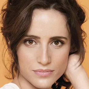 Photo star :  Camila Hirane
