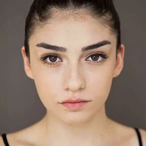 Photo star :  Hazar Ergüçlü