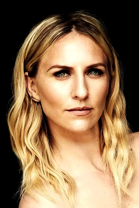 Mickey Sumner 