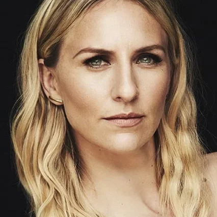 Mickey Sumner 
