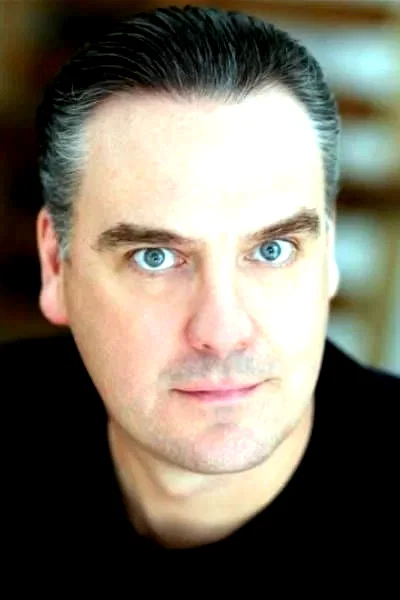  Mark Heenehan