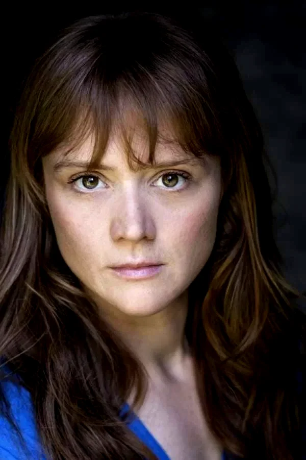  Amelia Reynolds