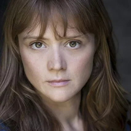 Amelia Reynolds