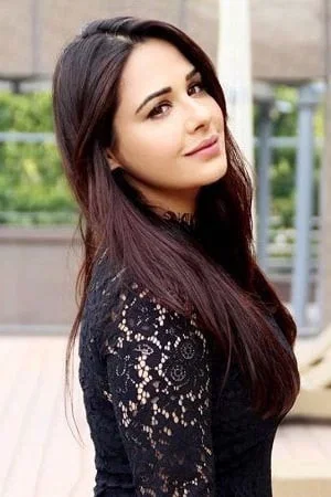  Mandy Takhar photo