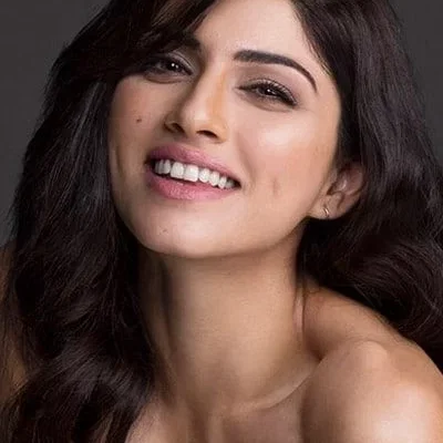  Sapna Pabbi