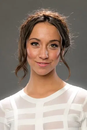 Stella Maeve photo