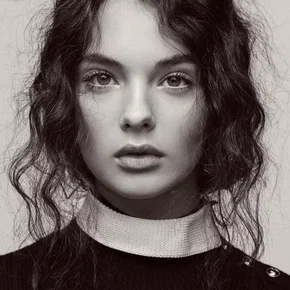 Photo star :  Deva Cassel