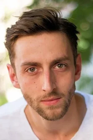  Adrien Dewitte photo