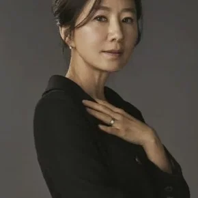Photo star :  Kim Hui-ae