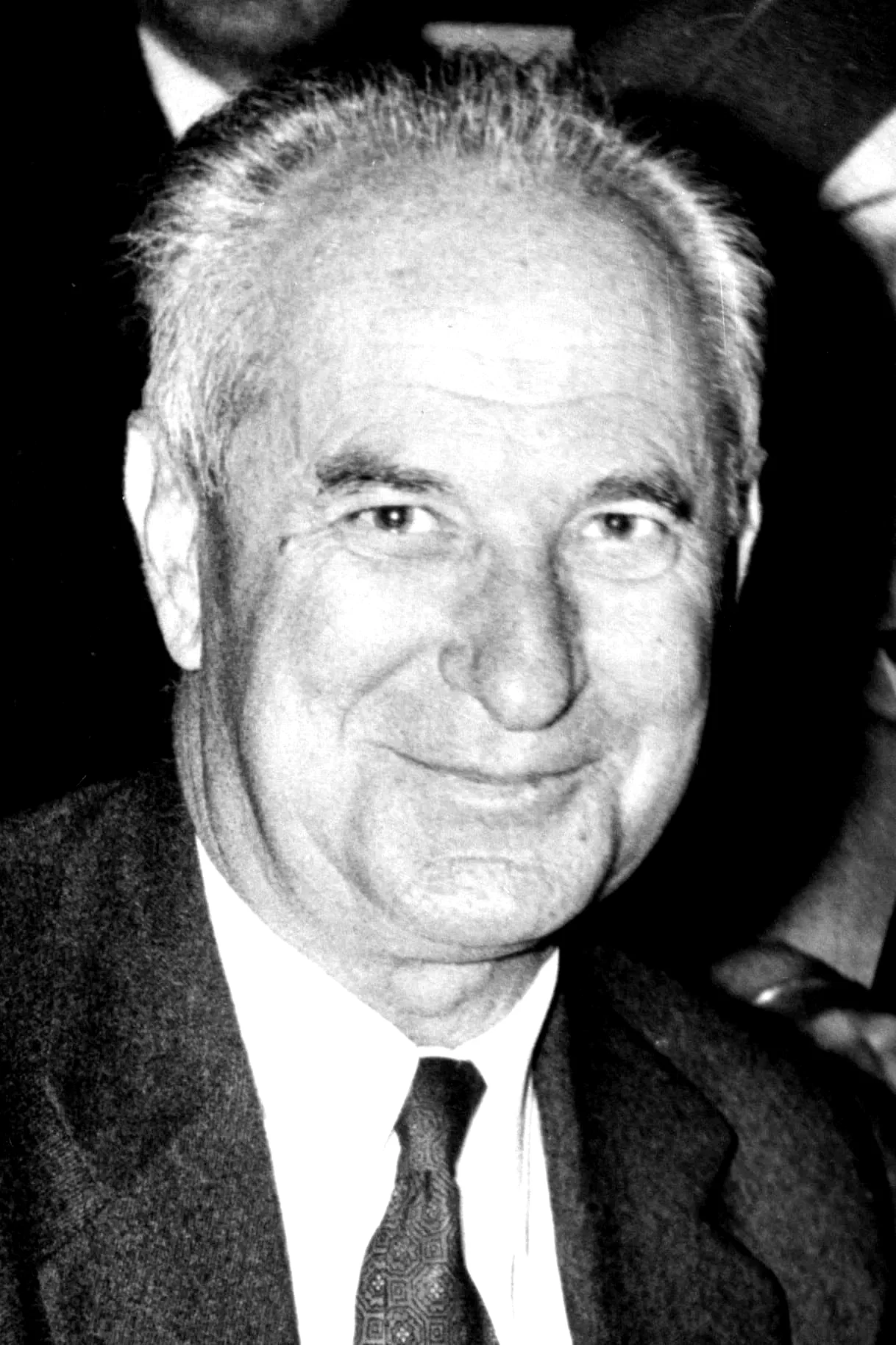  Gaston Defferre