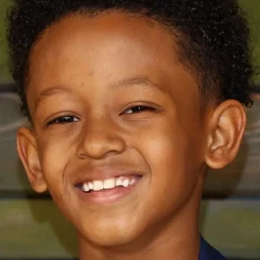 Photo star :  Percy Daggs IV