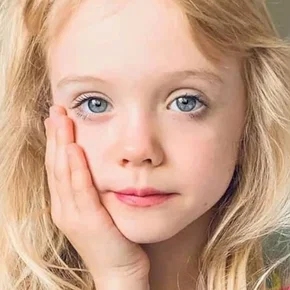 Photo star :  Cadence Compton