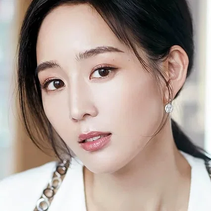  Janine Chun-Ning Chang