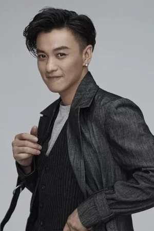  Zhou Yi Wei photo