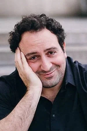  Ary Gabison photo