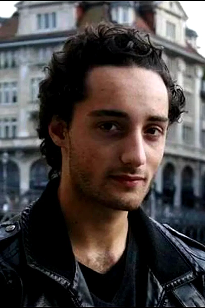  Scherwin Amini