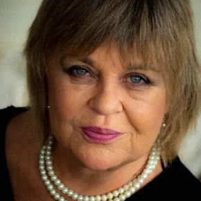 Photo star :  Ginette McDonald