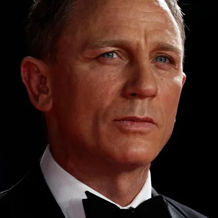 Daniel Craig