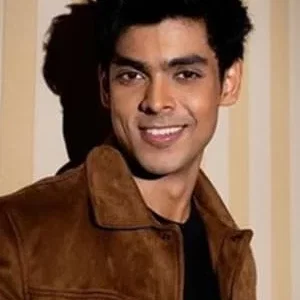  Aditya Nanda