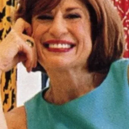  Jenette Kahn