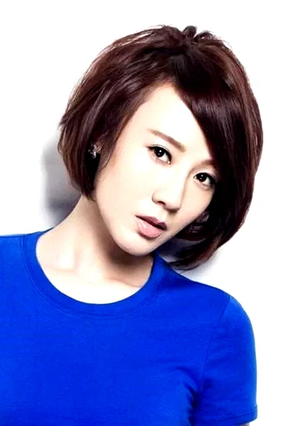  Akina Hong Wah