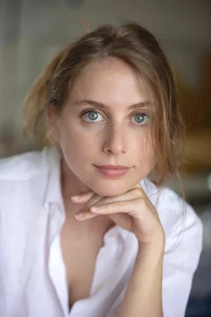  Clara Elig