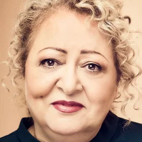 Photo star : Lili Farhadpour