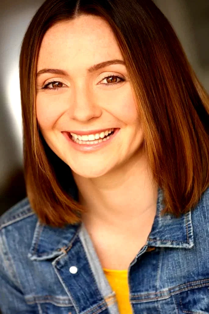  Avrielle Corti