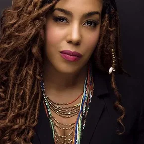 Photo star :  De’Adre Aziza