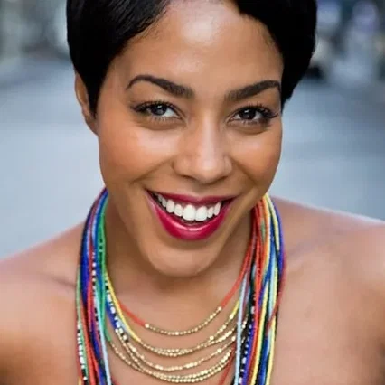  De’Adre Aziza